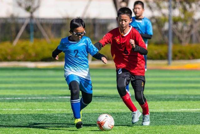 外媒盘点金球奖前30最佳阵容 维哈姆前锋马丁守门