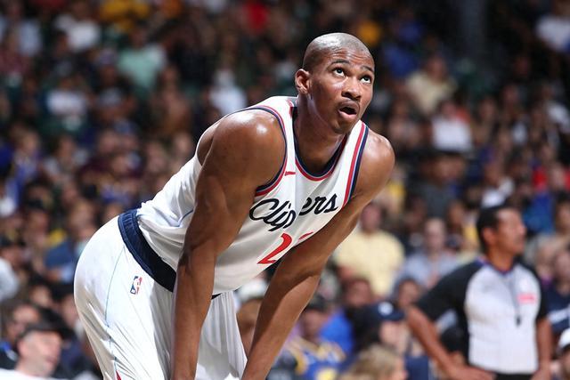 阿莫林执教曼联第一周 展现出非凡的魅力和自信